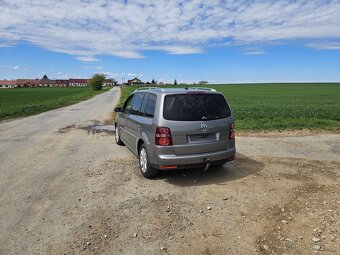 Touran 1.4 tsi 2008 7 mist - 2