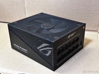 ASUS Zdroj ROG STRIX 1000W Gold Aura Edition - 2