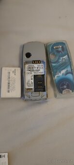 Nokia 3200 plně funkční ma CZ cena 400 Osobně Praha 2 p - 2