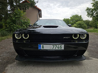 Dodge Challenger SRT Hellcat 6.2l - NEHAVAROVANÉ - 2