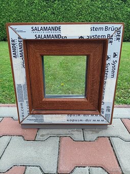Plastové okno 40x40 Zlatý dub/Bílá, Sklopné - 2