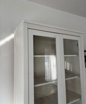 VITRÍNA IKEA HEMNES - 2