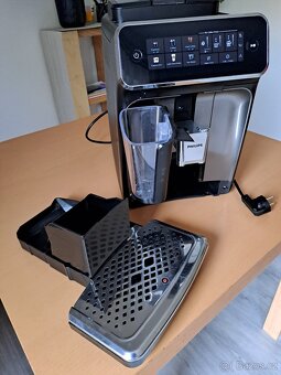 Prodám automatický kávovar zn. Philips - 2