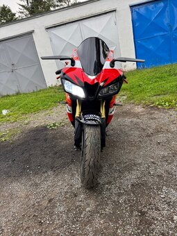Honda CBR 600RR 2007 pc40 - 2