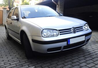 Volkswagen Golf 1.6 74 kW - 2