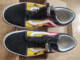 Boty tenisky originál USA zn. Vans Old Skool - 2
