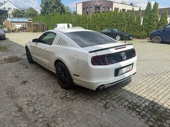 Ford Mustang 3,7 v6 63 tis km - 2
