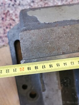 Prodám hydraulický svěrák - 2