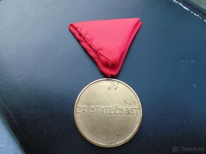 VYZNAMENANÍ -MEDAILE VELA PARTIZÁNSKÁ BRIGADA - 2