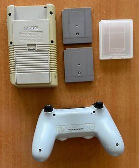 Nintendo GAME BOY (Model No.: DMG-01, Made in Japan, 1989) - 2