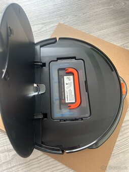 Prodám robotický vysavač - 2