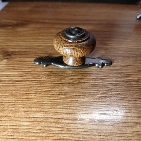 Nábytkové rustikální úchytky - knobky Rujz - 2