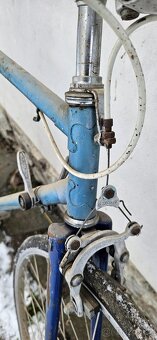 Retro silnička Favorit - 2