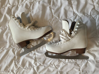Dámské brusle Crowned Ella vel. 36 - 2