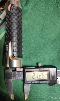 Rukojeti V Strom - 2