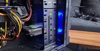 Herní PC včetně monitoru,klavesnice a myši - 2