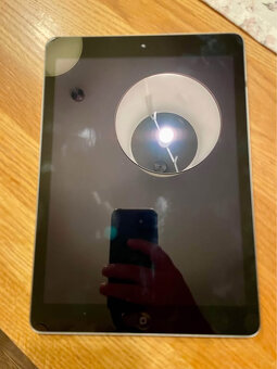 iPad Air první generace - 2