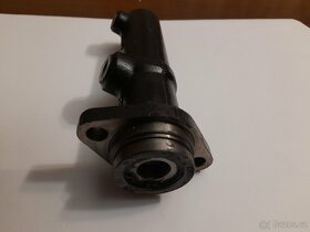 Nový brzdový válec BOSCH průměru 32 mm. - 2