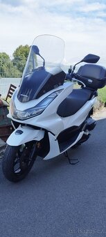 Honda PCX 125 .2023.najeto 17400km - 2