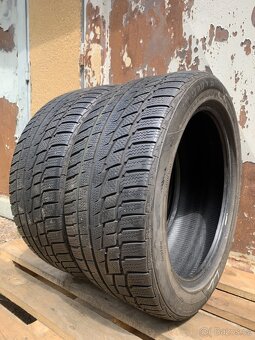 2ks 235/45/17 Matador/2015/97V/zimní pneu 6m - 2