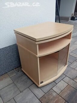 Prodám TV stolek - 2