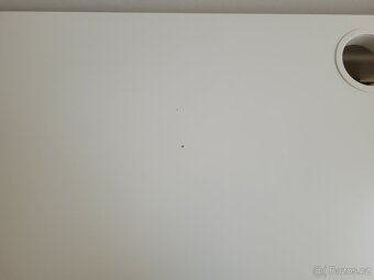 Pracovni stul Ikea Micke - 2