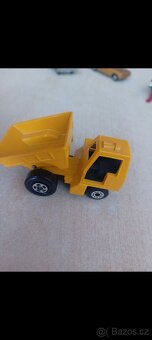 Autíčka MATCHBOX - 2