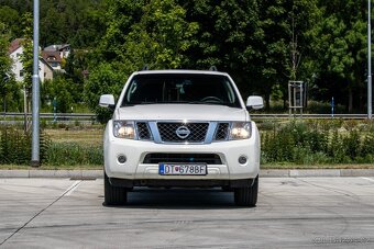 Nissan Pathfinder 2.5 dCi SE - 2