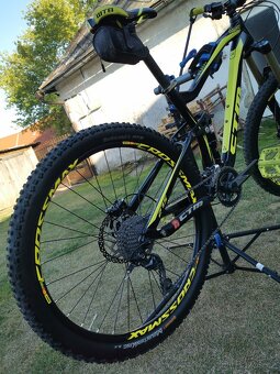 Sada polepů / 12ks samolepek MAVIC CrossMax na ráfky 27,5" - 2