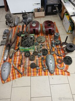 Díly Jawa Pérák, kývačka a jiné - 2