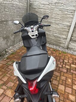 Aprilia SRV 850 - 2