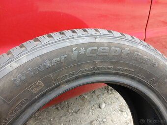 1x zimni hankook 195/60 R15, dezen=7,5mm - 2