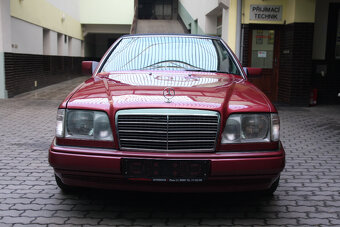 Mercedes Benz 124 300 CE 24V Cabrio - 2