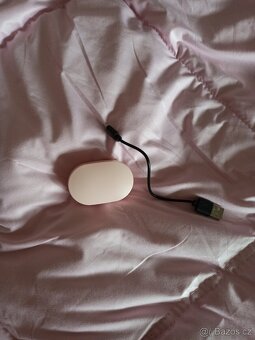 Bezdrátová růžová sluchátka - 2