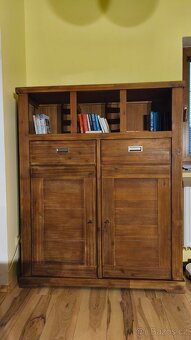 Skříň / knihovna / příborník - 2