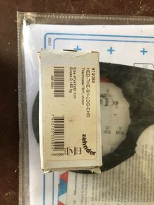 Nove Zehnder termostatická hlavice SH M30x1,5 chrom - 2