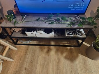 Stolek pod TV, Jysk - 2