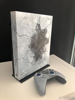 Xbox One X 1TB - Gears of War 5 Limited Edition - 2