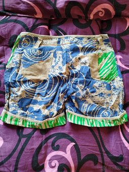 Dámské kraťasy velikost S - 2