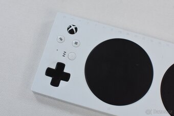 Xbox Adaptive Controller - 2