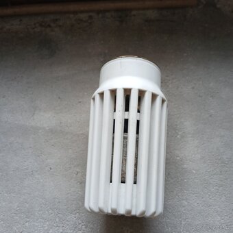 termostatické hlavice 13kusů - 2