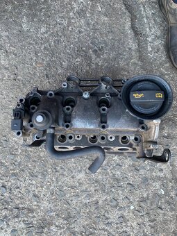 Prodám hlavu motoru 1,2 HTP ,6v - 2