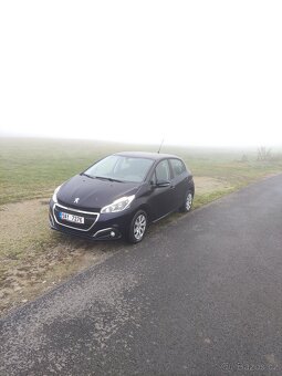 Peugeot 208 benzín - 2