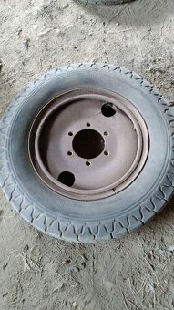 Nápravy na přívěs za koně včetně kol - 2