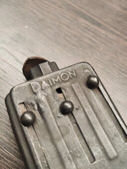 Wehrmacht polní baterka DAIMON signalizační - 2