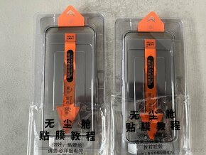 Apple iPhone 15 Pro ochranné sklo s aplikátorem - 2
