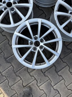 Alu Audi 5x112r17 7,5J ET 36 - 2