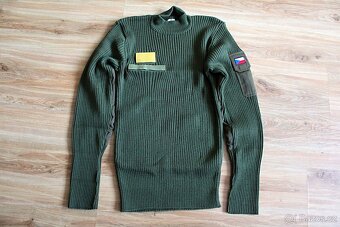 NABÍZÍM ORIGINÁLNÍ SVETR ARMÁDY ČR VLNĚNÝ VZ.95 - 2
