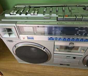 JVC M70 - 2