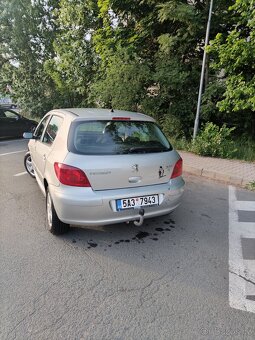 Prodám Peugeot 307 s platnou 2 roky STK - 2